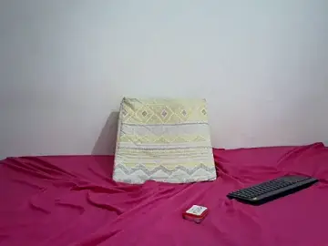 Stripchat Watch Live Sex Cams of Scarlett_Cherry_