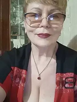 Stripchat Free Live Porn of SophieBurns