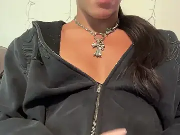 Stripchat Free Live Porn of tsjaden777