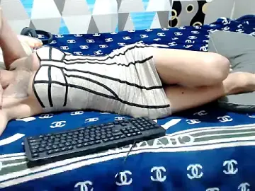 Stripchat Sex Cam of Trish_CurveCock