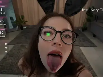 Stripchat Sex Chat of KaryCherry