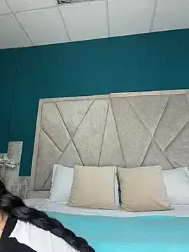 Stripchat Live Sex Cam of BadLilAngelXXX