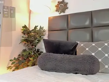 Stripchat Free Porn Cam of Antonellachic73