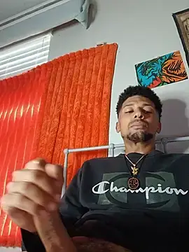 Stripchat Best Webcam of BigPrettyDick777