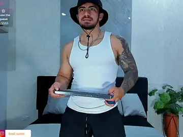 Stripchat Live Porn of Brad_Summer