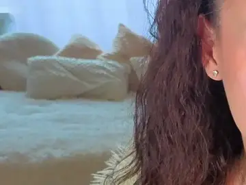 Stripchat Free Porn Cam of Regina_Amour