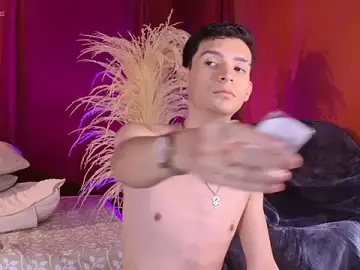 Stripchat Adult Webcam of VicenteFerrer