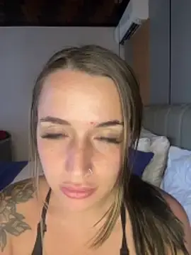 Stripchat Free Porn Cam of baadievino