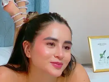Stripchat Live Sex Cam of Serena-Virelli
