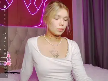 Stripchat Free Porn Cam of AmoreLune