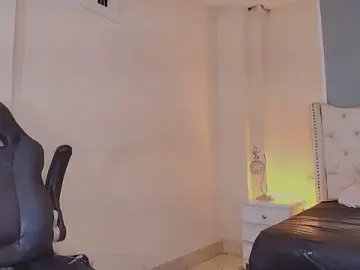 Stripchat Watch Live Sex Cams of elizabeth_santos1