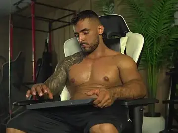 Stripchat Live Sex of ERIC_HARRISON