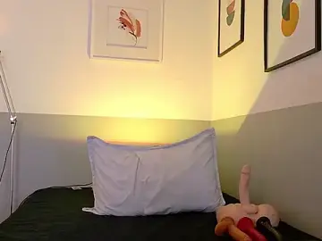 Stripchat Free Live Porn of cutepetitee