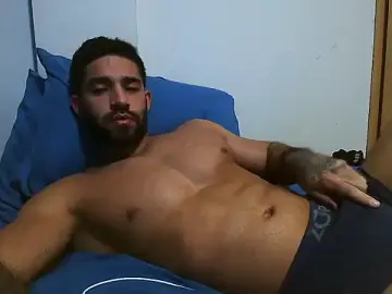 Stripchat Sex Cam of macho_fit