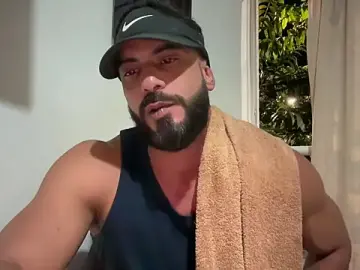 Stripchat Adult Webcam of romeolovedark