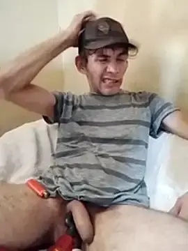 Stripchat Adult Webcam of Cloud0nMycock