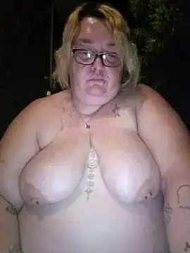 Stripchat Watch Live Sex Cams of diosacurvy1984