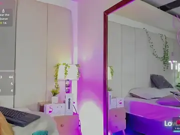 Stripchat Live Porn of mia_rousse25