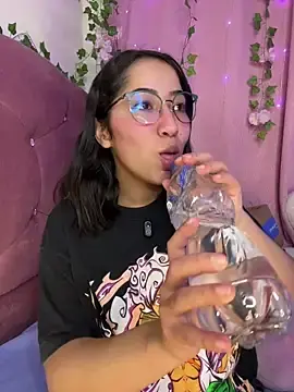 Stripchat Nude Webcam of anni_ross