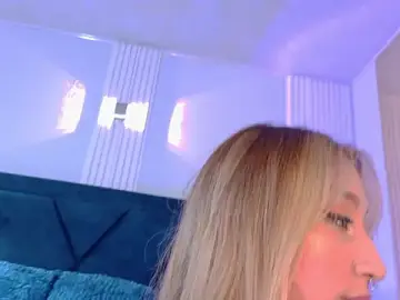 Stripchat Adult Webcams of MollyCruz