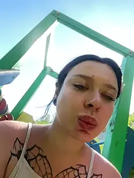 Stripchat Live Sex Cam of AlishaOfThorns