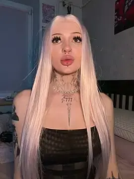 Stripchat Free Live Porn of madelinexx