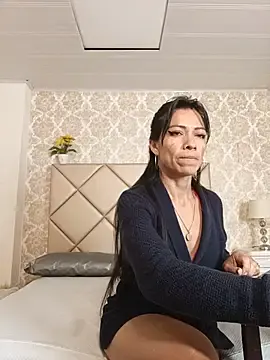 Stripchat Live Sex of FernandaAvilax