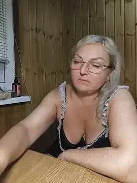 Stripchat Sex Cam of White-Chocolatte