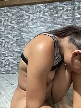 Stripchat Live Porn of Romie_rous