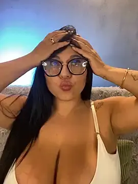 Stripchat Adult Video Chat of KendalMilleer