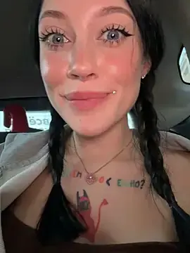 Stripchat Free Live Porn of Melissa_crazy