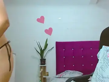 Stripchat Live Porn of chantalsemenova1