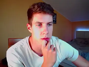 Stripchat Live Porn of Chris_Brien