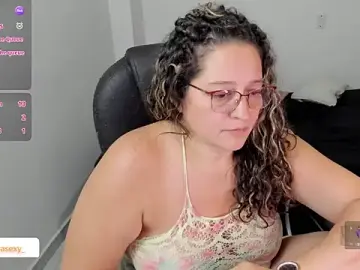 Stripchat Adult Webcams of alejandra_milf_