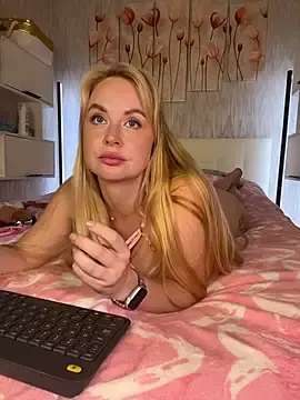 Stripchat Best live sex cam show of Kitty-Kelsi