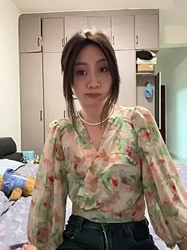 Stripchat Live Sex Cam of huihui_520