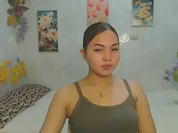Stripchat Sex Cam of ur_asiankat