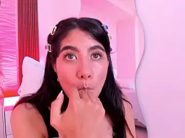 Stripchat Watch Live Sex Cams of AylinLove