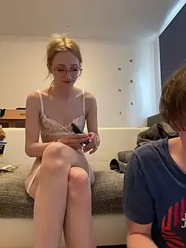 Stripchat Best Webcam of LauraundSteve_