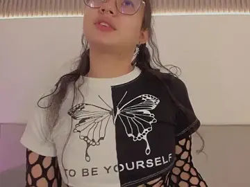 Stripchat Live Porn of kami_kaze_