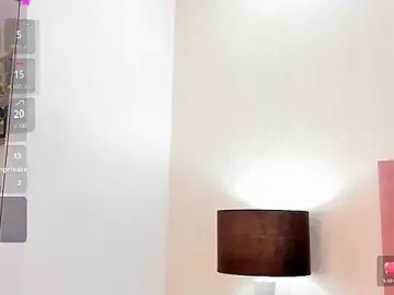 Stripchat Sex Cam of Rubi08_