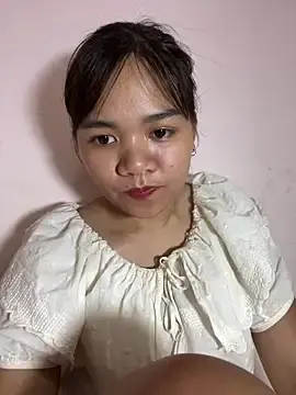 Stripchat Watch Live Sex Cams of Ari_baby9