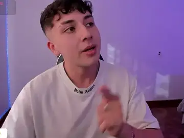 Stripchat Free Live Porn of OLIVER_K