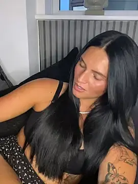 Stripchat Free Porn Cam of Destinylovex