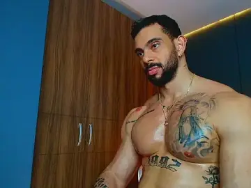 Stripchat Free Live Porn of massimo_visconti