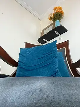 Stripchat Sex Cam of LilaRvsh
