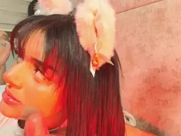 Stripchat Best live sex cam show of Milu_carbajal_x