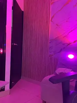 Stripchat Nude Webcam of Naho_19