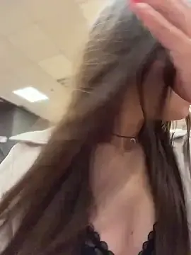 Stripchat Live Sex Cam of ICrazyOneIRL