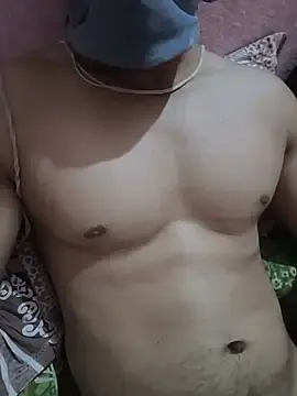 Stripchat Nude Webcam of chutkapujariiiii